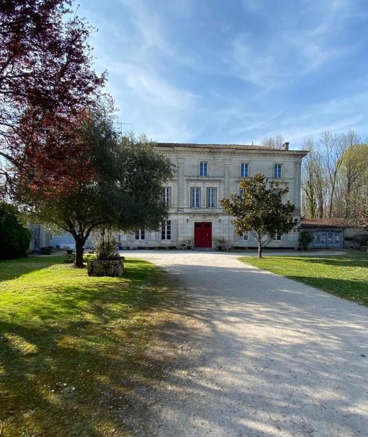 Domaine De Pladuc Bed & Breakfast Lachaise Exterior photo